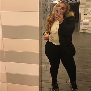 Meet your Posher, Cinthia